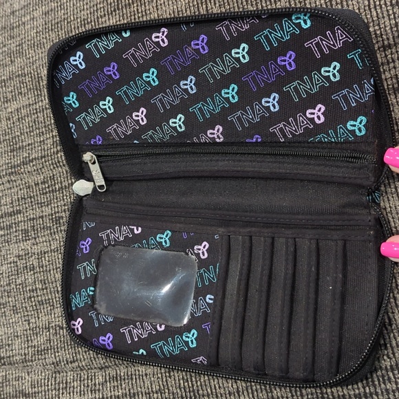 TNA Fabric Full Size Wallet zip closure - Picture 2 of 3